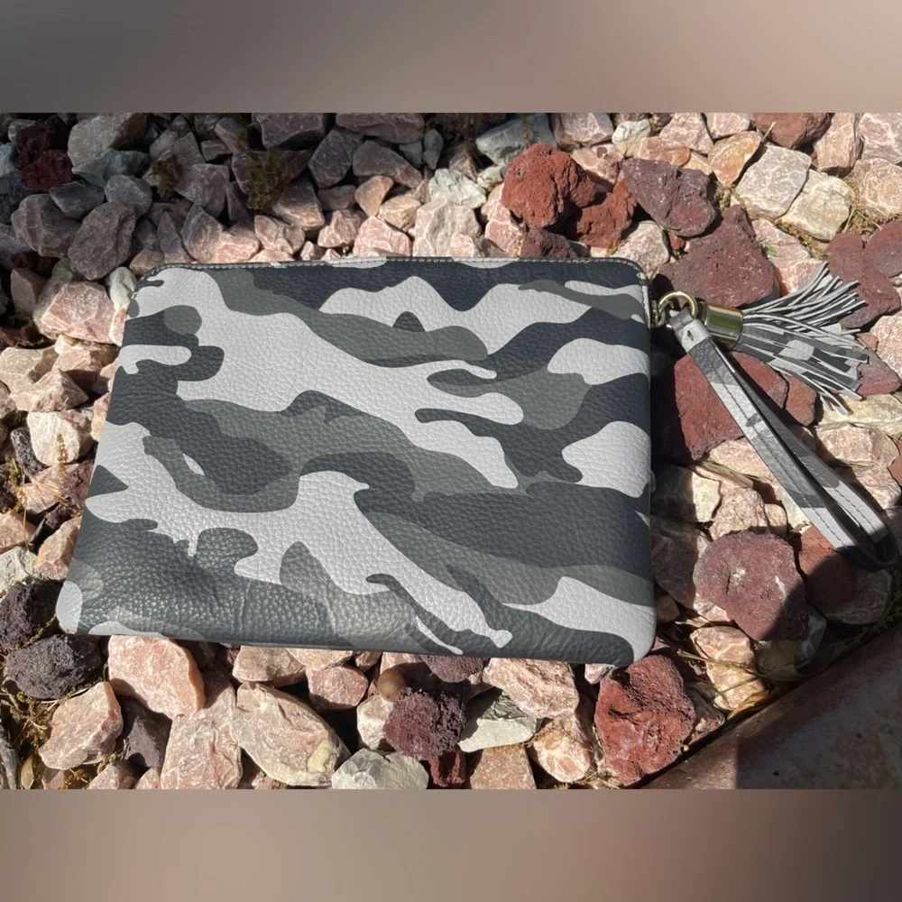 G.I.L.I. Gray Camo Haloguard Clutch